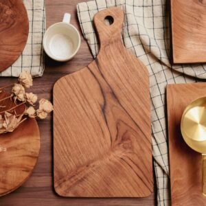 High Quality 0.5-Inch Thick Wooden Cutting Board - Natural Edge Grain Vegetable Chopping Board for Kitchen